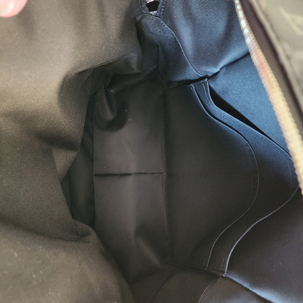 Authentic Louis Vuitton Monogram Discovery Back P… - image 8